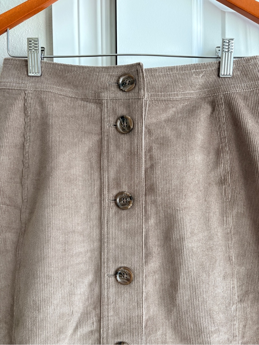 Banana Republic Brown Corduroy Button Front Midi Skirt Size 2 - Picture 2 of 6
